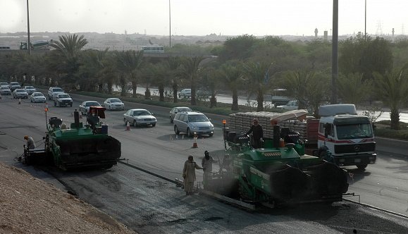 “السادات” يطرح 3 مناقصات مرافق وتطوير وصيانة على شركات المقاولات