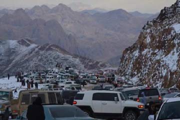 مقتل 8 فى تدافع وازدحام لمشاهدة الثلوج فى تبوك شمال السعودية