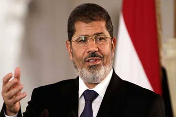 مرسي يهنئ البابا تواضروس الثاني بعيد الميلاد المجيد