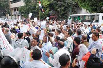 تثبيت 1340 موظفاً مؤقتاً بمراكز معلومات التنمية المحلية بأسيوط