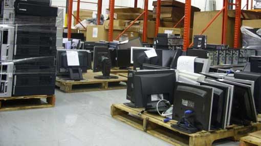 « اللاب توب » و« الاكسسوارات » و« تخفيض الأسعار » أبرز عمولات موزعي الحاسبات المستعملة