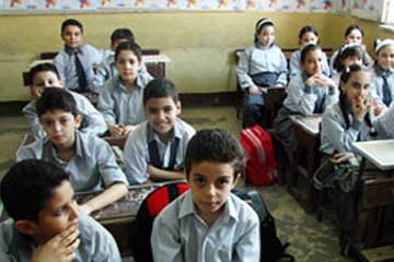 محافظة أسيوط تبدأ صرف الـ50% من كادر المعلمين لشهري ديسمبر ويناير