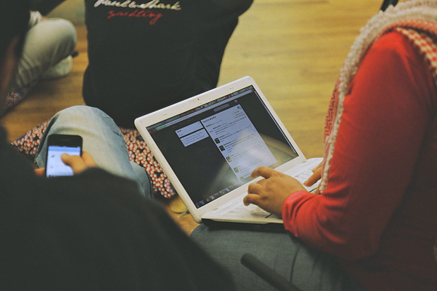 سوق الاتصالات الموحدة تزدهر في الشرق الأوسط بعد انتشار الخدمات السحابية والاتصال عن بعد