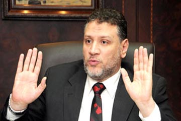 ياسين: التحقيق مع موظفى مركز شباب البياضية بقنا لإغلاقه