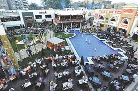 “تيڤولي دوم” يدشن فرعه الثالث بالشيخ زايد بمجموعة من الالعاب الرياضية والنارية