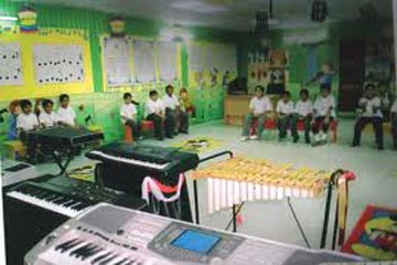 وزير التعليم ينفى إلغاء مادة التربية الموسيقية بالمدارس