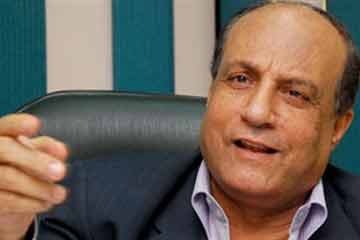 ناشط قبطي يناشد الرئيس تعديل موعد الانتخابات لتزامنها مع أعيادهم