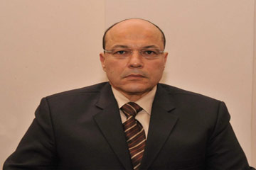 النائب العام يشكل فريق المحققين في إعادة محاكمة مبارك