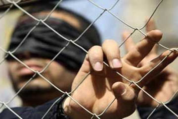 800 أسير فلسطيني يبدأون إضرابا عن الطعام تضامنا مع زملائهم