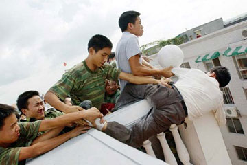 250 ألف حالة انتحار سنويا بين الشباب بـ “الصين” بسبب ضغوط الحياة