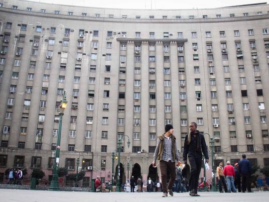 إعادة فتح مجمع التحرير بعد 4 أيام من إغلاقه.. واستكمال دورة “المجد للشهداء” الكروية بالميدان