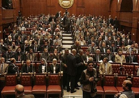 لجنة التنمية البشرية بالشورى تطالب بإعادة هيكلة الجهاز المركزي للتنظيم والإدارة