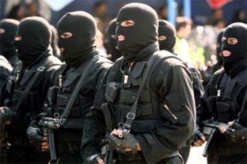 واشنطن بوست: إيران وحزب الله يشكلان ميليشيات عسكرية داخل سوريا