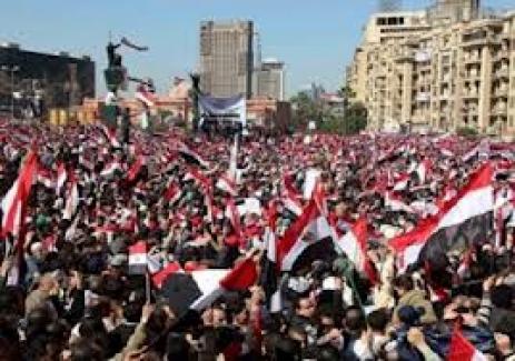 قوى ثورية تعلن عن مسيرات للتحرير و الاتحادية غدًا.. وغلق مجمع التحرير تمهيدًا لتصعيد الأحداث الجمعة