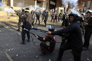 عودة الهدوء بمحيط قسم شرط كفر الزيات بعد سيطرة الأمن