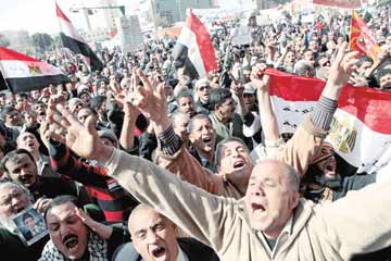 مسيرتان من رمسيس والسيدة زينب الاحد في ذكرى تنحي مبارك