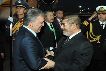 مرسي يبحث مع جول توسيع التعاون في كافة المجالات بين مصر وتركيا