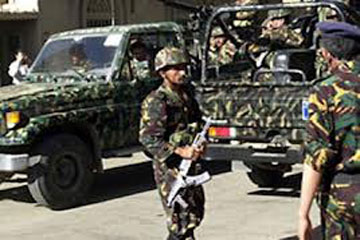 الجيش الجزائري يتصدي لهجوم نفده 50 مسلحا على إحدى ثكناته