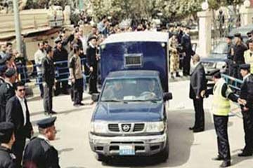 مصرع 3 وضبط شخص بحوزته 4 بنادق فى مطاردة مع الشرطة