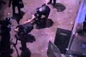 مسئول أمني: قوات الأمن لم تتسبب في خلع ملابس حمادة المصري