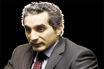 وقفة تضامنية مع باسم يوسف امام مكتب النائب العام