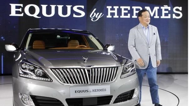 هيونداي وهيرميس يكشفان النقاب في سيول عن نسخة إيكوس 2012 الأكثر فخامة وترفاً