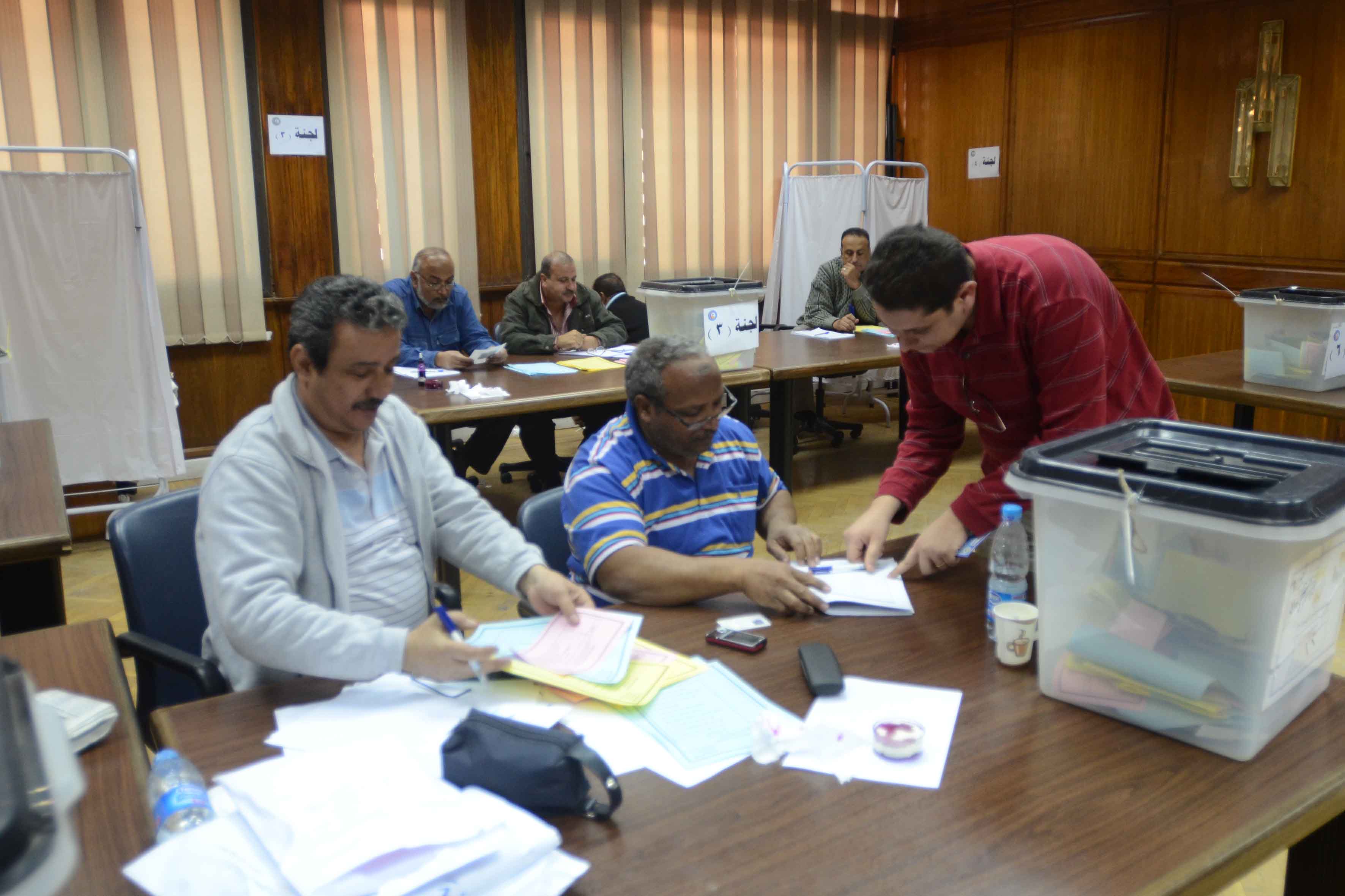 انتخابات نقابة الصيادلة فرع الجيزة بقاعة المؤتمرات بجامعة القاهرة