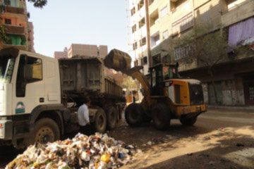 محافظ الجيزة : لا صحة لشائعة حل هيئة النظافة … ومستمرون فى دعمها
