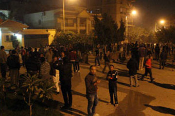 النيابة تأمر بإحضار 3 من حراس “الشاطر” بتهمة التعدي على الصحفيين