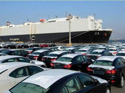 “مصلحة الجمارك” : استيراد 97.6 الف سيارة عام 2012  بقيمة 6.6 مليار جنيه