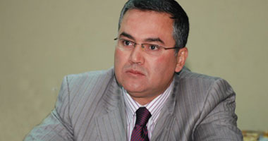 المستشار الإعلامي السابق للإخوان يستقيل من “الحرية والعدالة” بسبب ما وصفه بسوء الأداء وعدم وعي الرئاسة