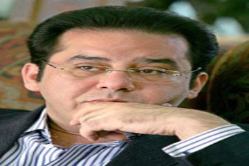 دعوى تطالب بشطب أيمن نور من المحامين ومنعه من الظهور بالإعلام