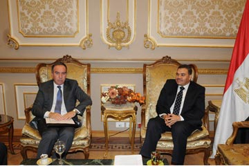 رئيس لجنة الأمن بالشورى يبحث مع سفير قبرص التعاون بمجال التنقيب