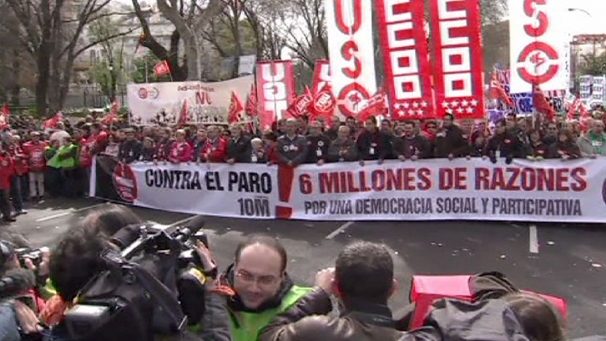 مظاهرات في إسبانيا ضد السياسة الحكومية التقشفية ومن أجل الإصلاح السياسي