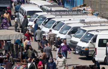 قطع طريق أحمد حلمى بسبب أزمة السولار