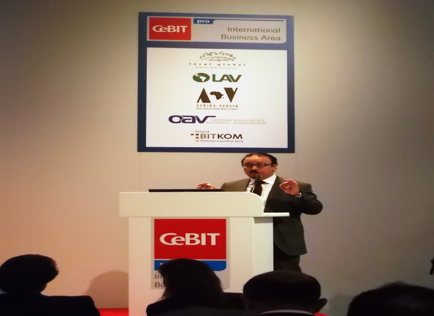 “القاضي” يستعرض التجربة المصرية خلال ندوة الرابطة الفيدرالية الالمانية علي هامش معرض CeBit 2013