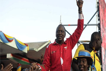 فوز “كينياتا” بانتخابات الرئاسة في كينيا و”اودينجا” يرفض النتيجة