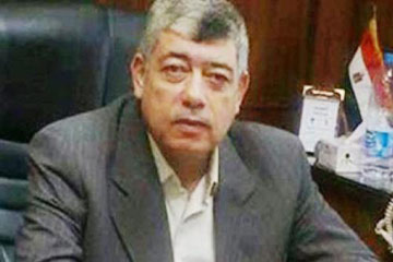 وزير الداخلية يهنئ القوات المسلحة بيوم الشهيد ويكافئ رجال شرطة