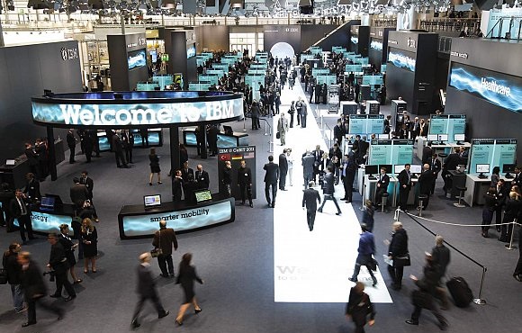 افتتاح معرض سيبيت تحت شعار” تقاسم الاقتصاد”