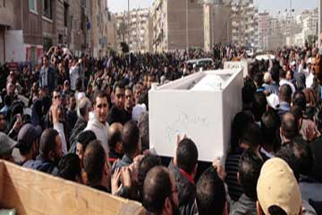 الآلاف يشاركون في تشييع ضحايا اشتباكات بورسعيد