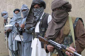 طالبان تهدد باكستان بتفجير محال بيع المحمول لمناهضتها للإسلام