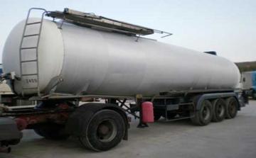 الاهالى يغلقون كوبري الهاويس ببني سويف احتجاجاً على أزمة السولار