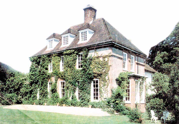 مشترو المنازل الفاخرة يعززون حصيلة الضرائب البريطانية