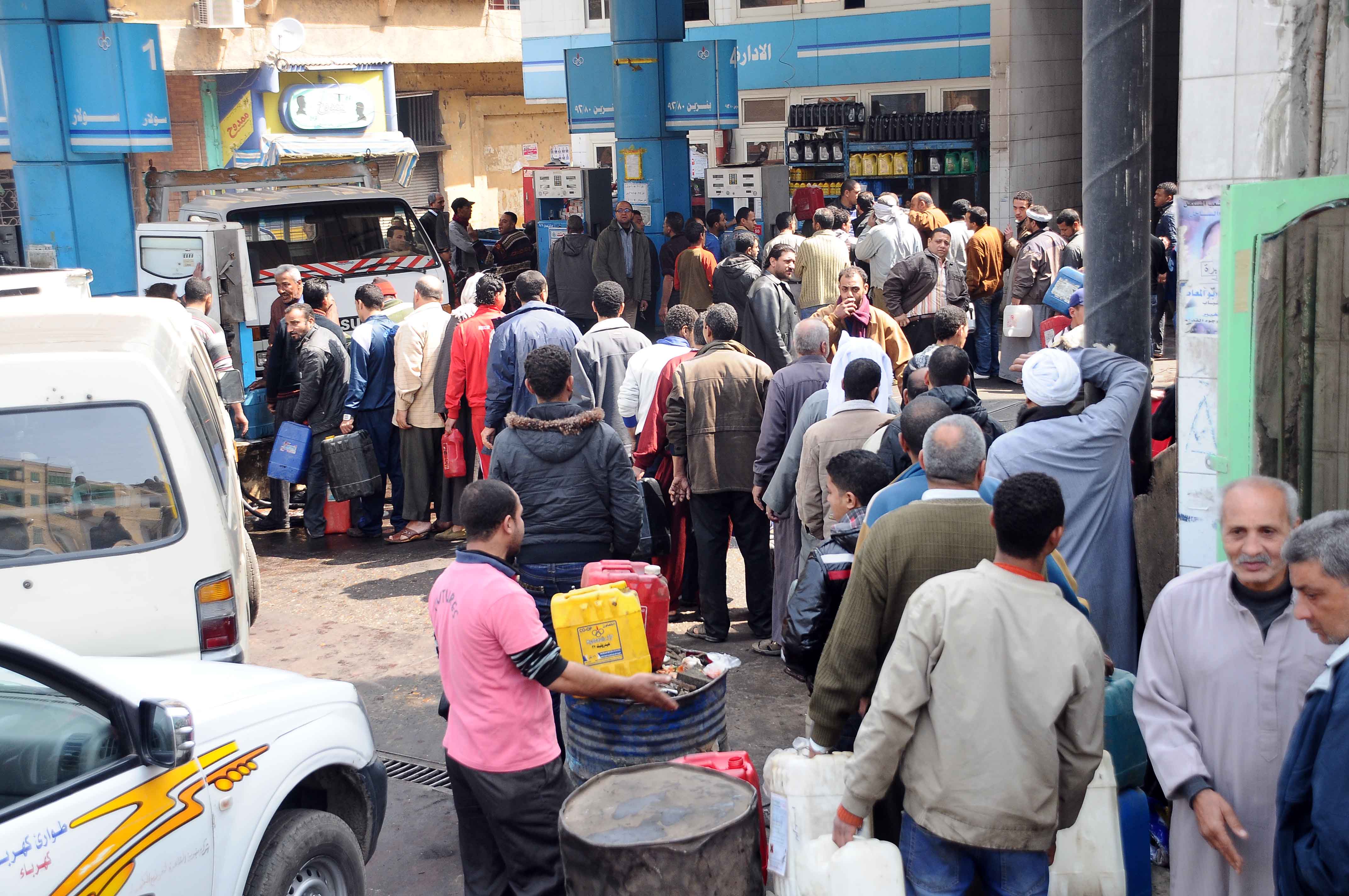 أزمة السولار والبنزين