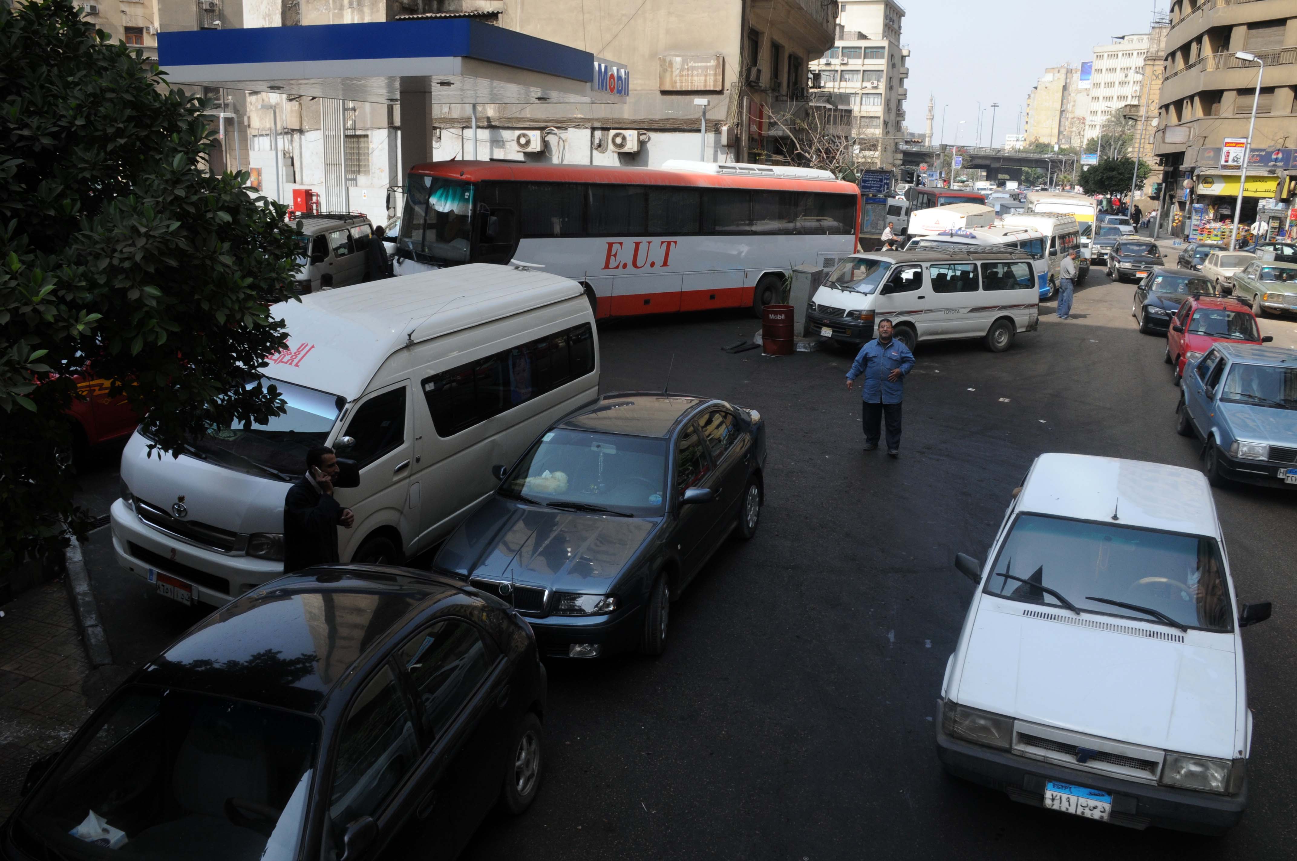 أزمة السولار والبنزين