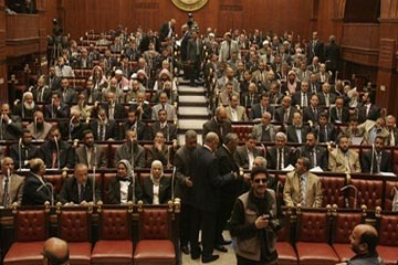 نواب الشورى للحكومة: لابد من تهيأة الداخلية قبل تشريع قانون التظاهر