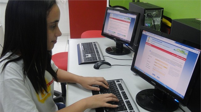 “إكسون موبيل مصر” تمنح وزارة التربية والتعليم 218 جهاز كمبيوتر مستخدم