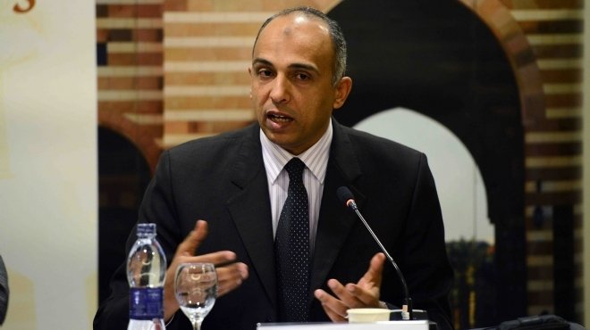 عضو سابق بالجمعية التاسيسية يحذر من انهيار دور ” الدستورية العليا” لصالح تفصيل القوانين