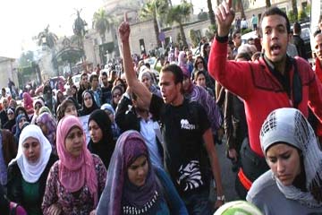 مسيرة لطلاب الجامعات الأحد احتجاجا على تردى أوضاع التعليم العالى