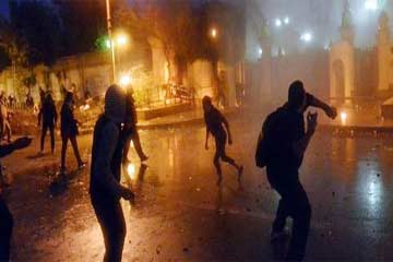 اعتقال 12 من شباب “البلاك بلوك” في اشتباكات امام الاتحادية